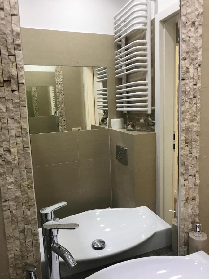 Studio Appartment In Old Town 克拉科夫 外观 照片